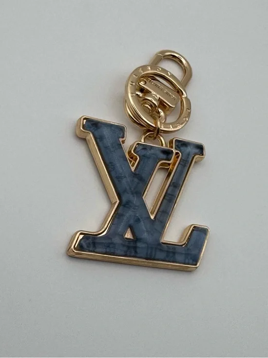 Louis Vuitton Gold and Blue Marble LV Charm Key Ring - Picture 3 of 3